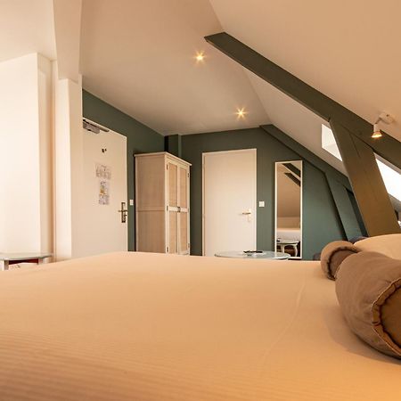 Hotel Spa De La Citadelle Lorient Port Louis Bagian luar foto
