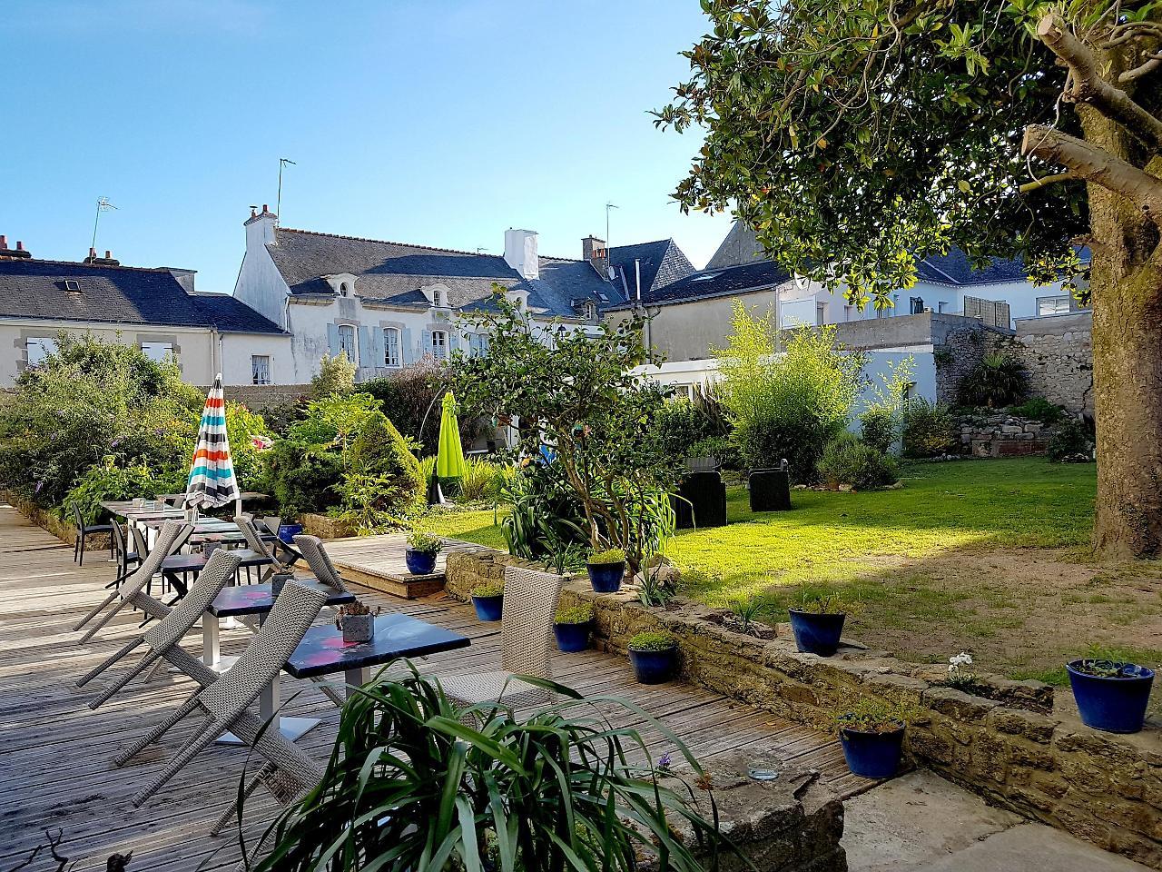 Hotel Spa De La Citadelle Lorient Port Louis Bagian luar foto