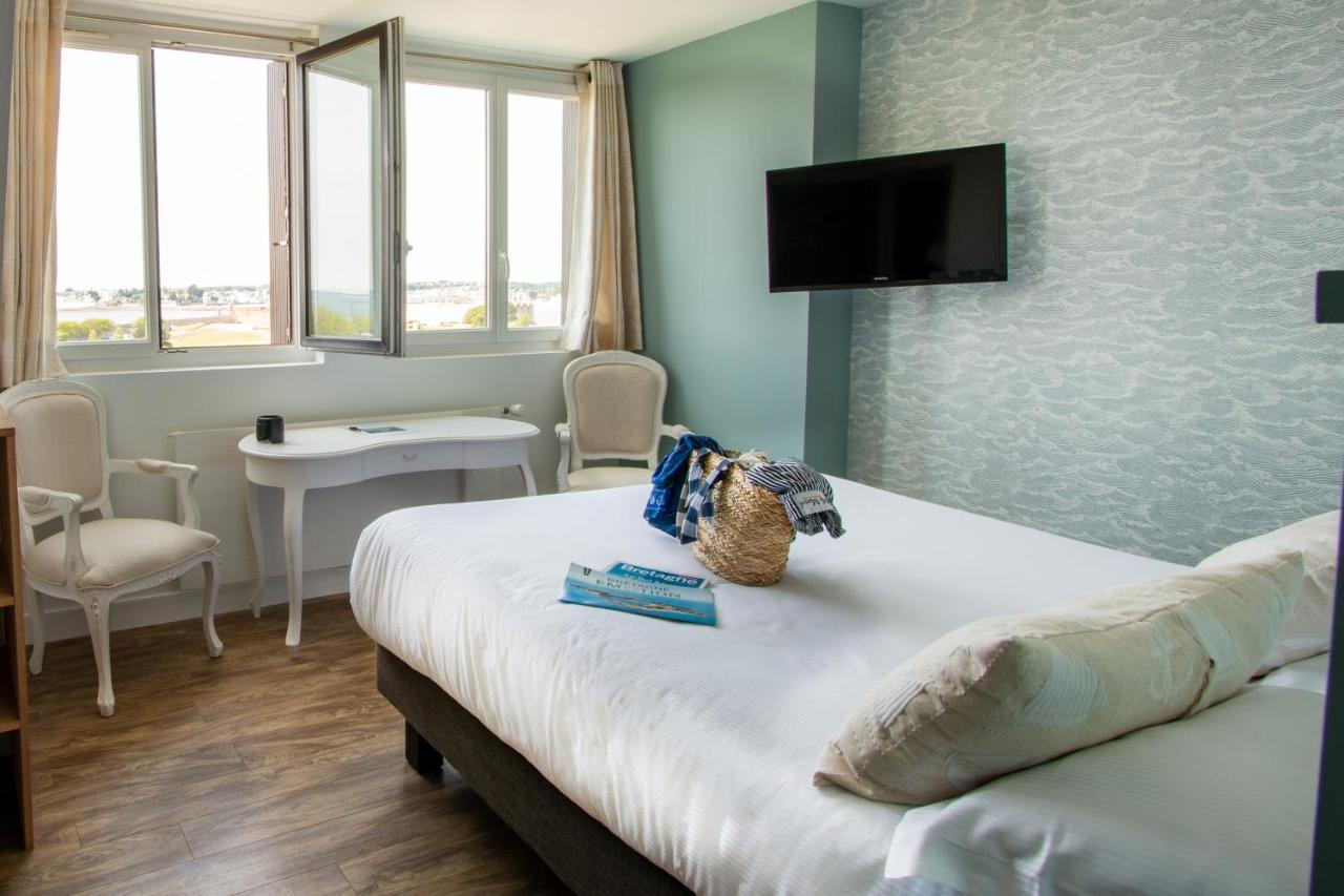 Hotel Spa De La Citadelle Lorient Port Louis Bagian luar foto