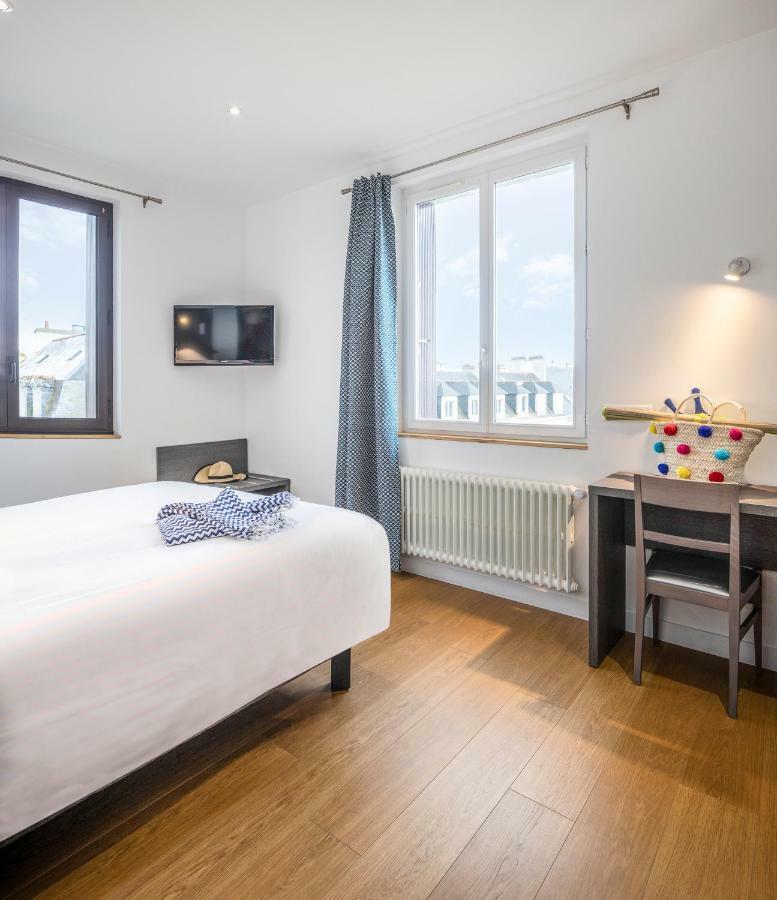 Hotel Spa De La Citadelle Lorient Port Louis Bagian luar foto