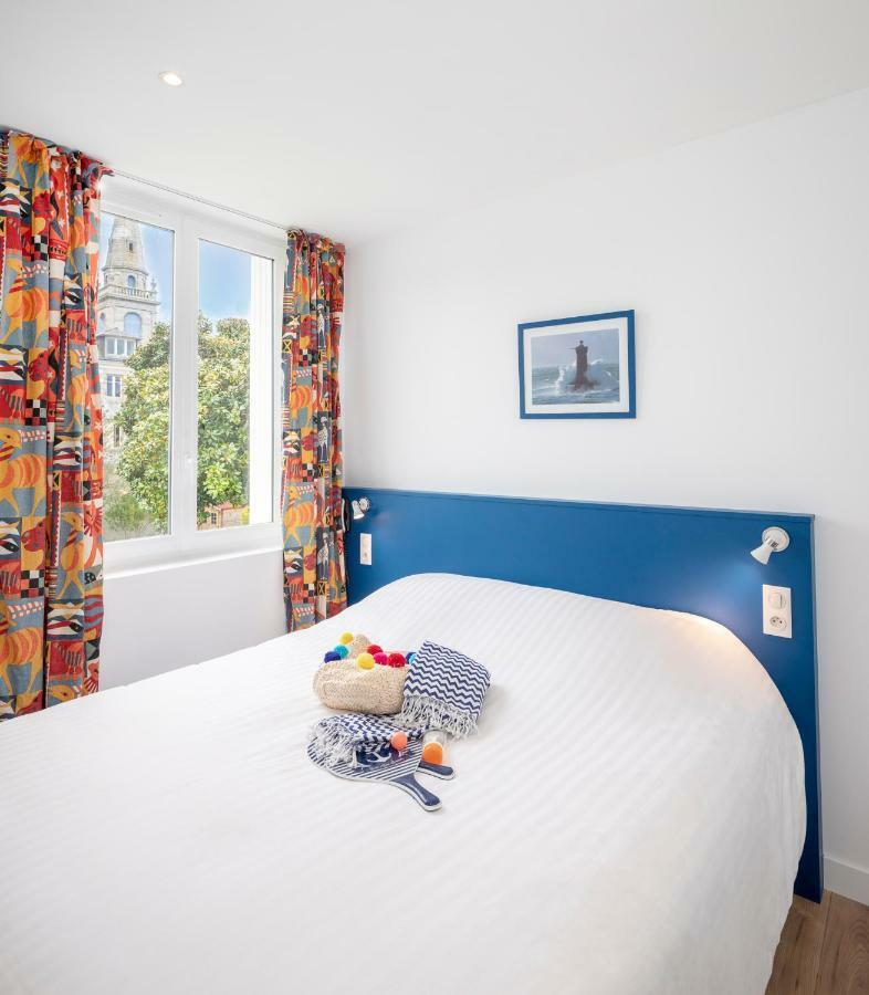 Hotel Spa De La Citadelle Lorient Port Louis Bagian luar foto